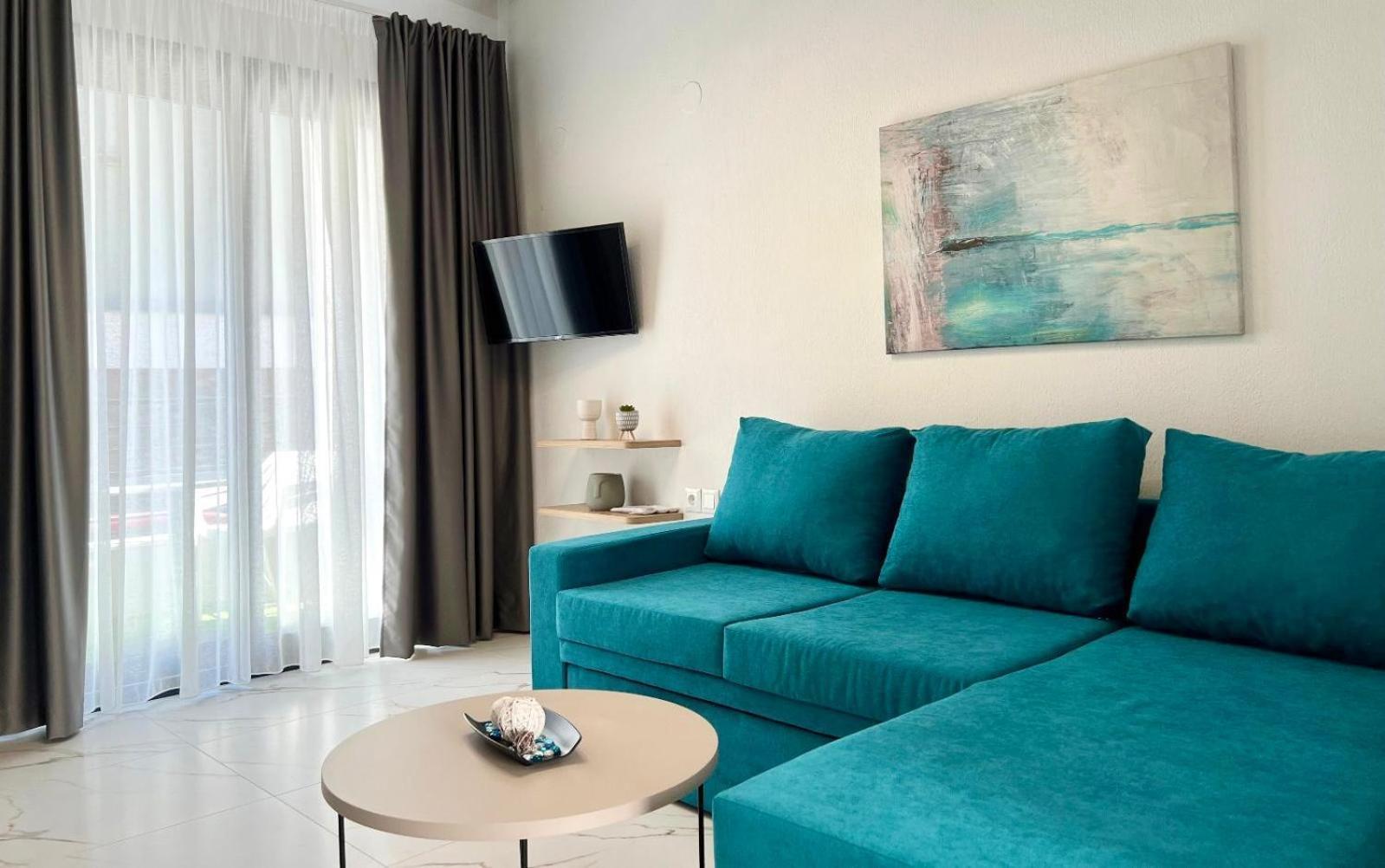 Four Shades Luxury Suites Sarti Eksteriør billede