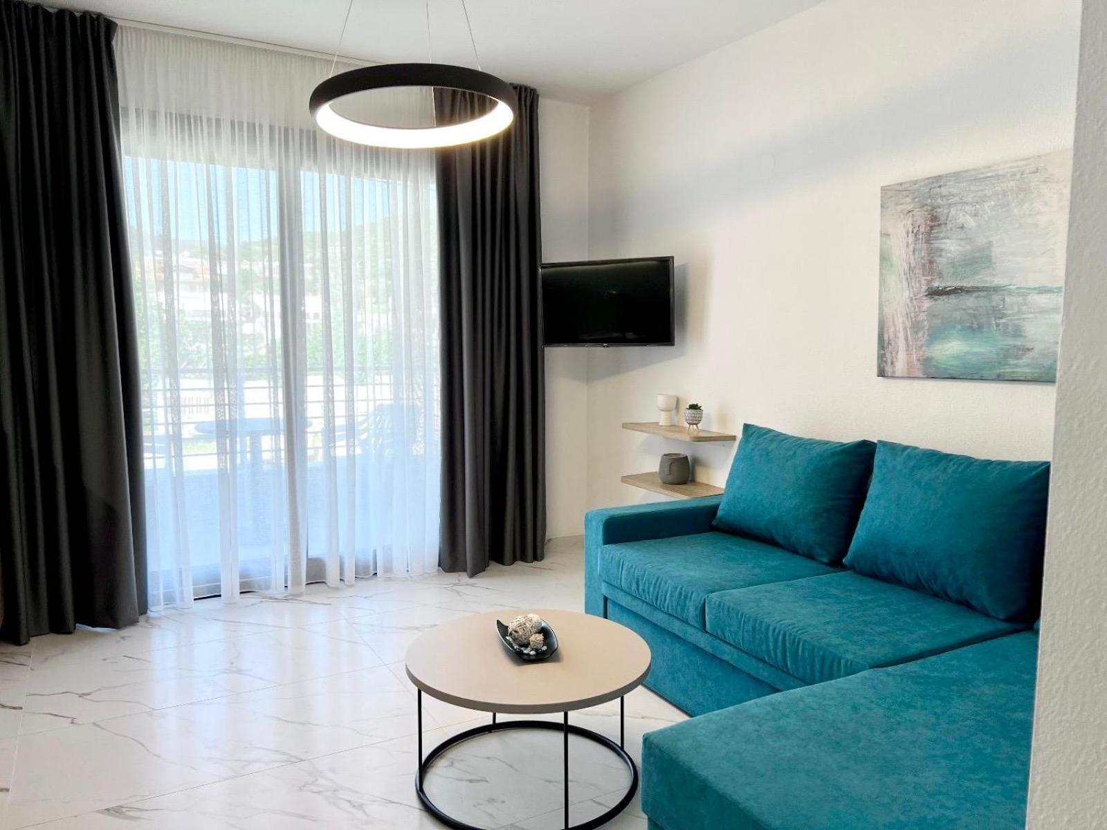 Four Shades Luxury Suites Sarti Eksteriør billede